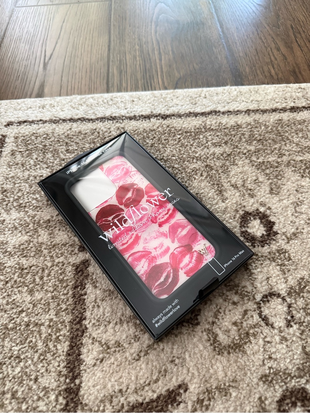 NWT [Size: iPhone 16 Pro Max] Wildflower iPhone 16 Pro Max Case | Kensington - Picture 3 of 4